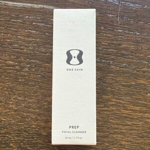 Prep Facial Cleanser — White